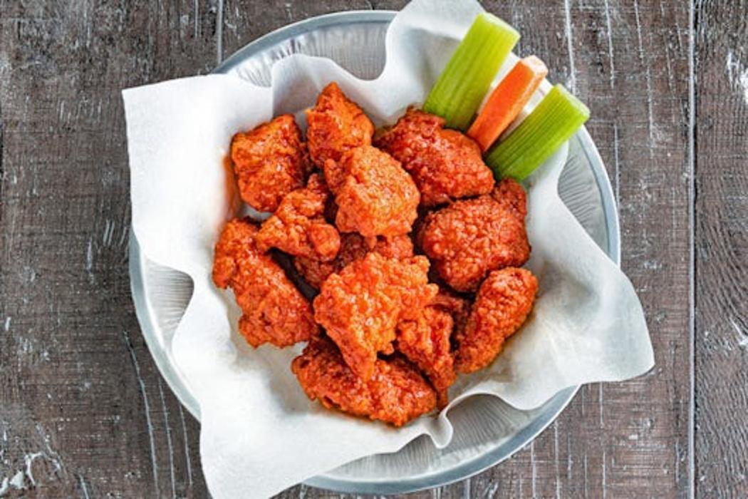 Medium (12) Boneless Wings photo