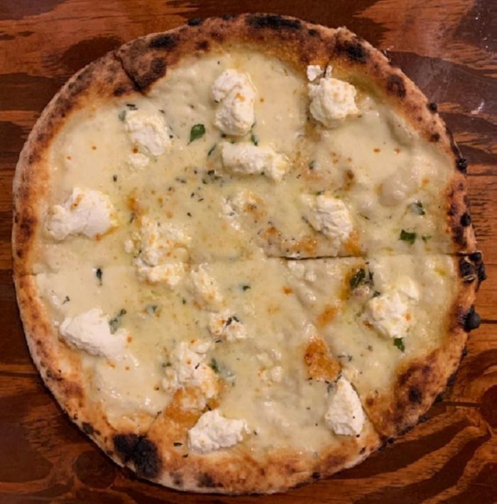 Sabbia Bianca (White Pizza) photo