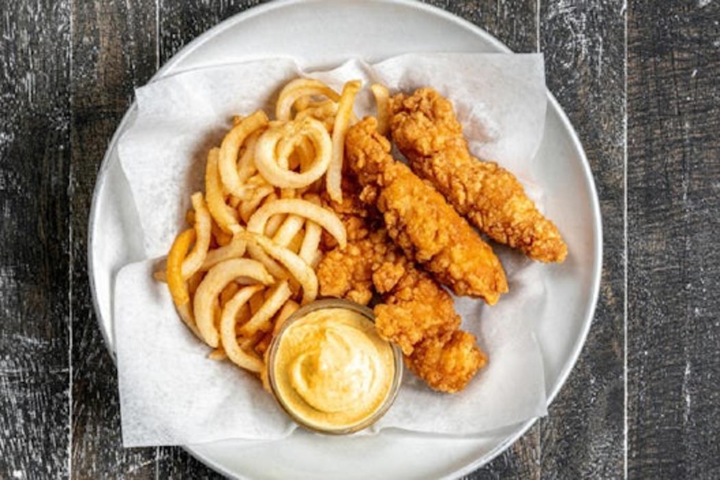 Lil Maverick Tenders photo