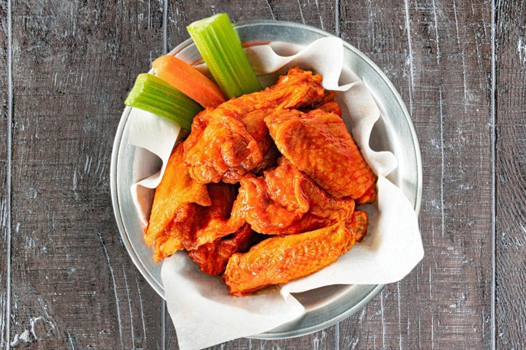 Taster (6) Bone-In Wings photo