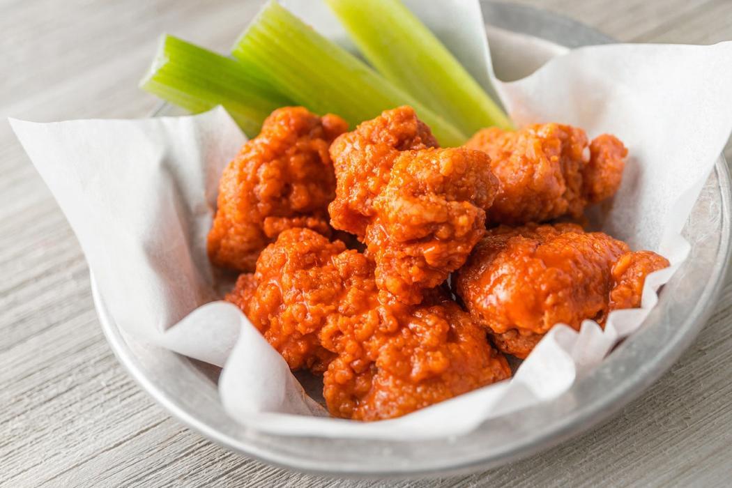 Lunch 5 Boneless Wings photo