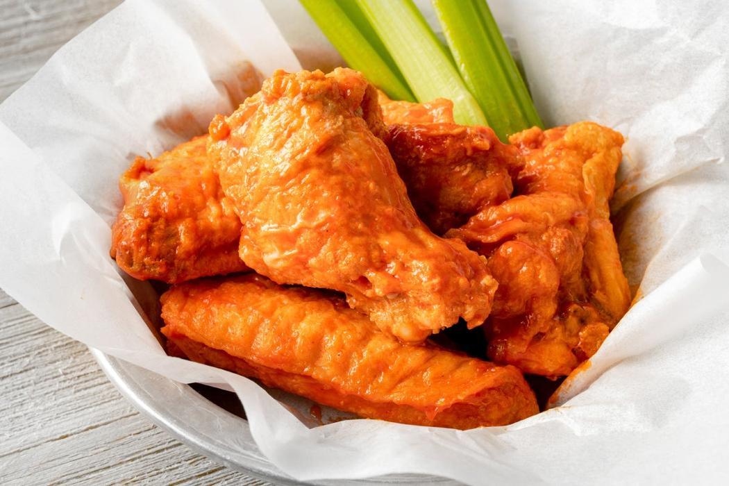 10 Bone-In Wings photo