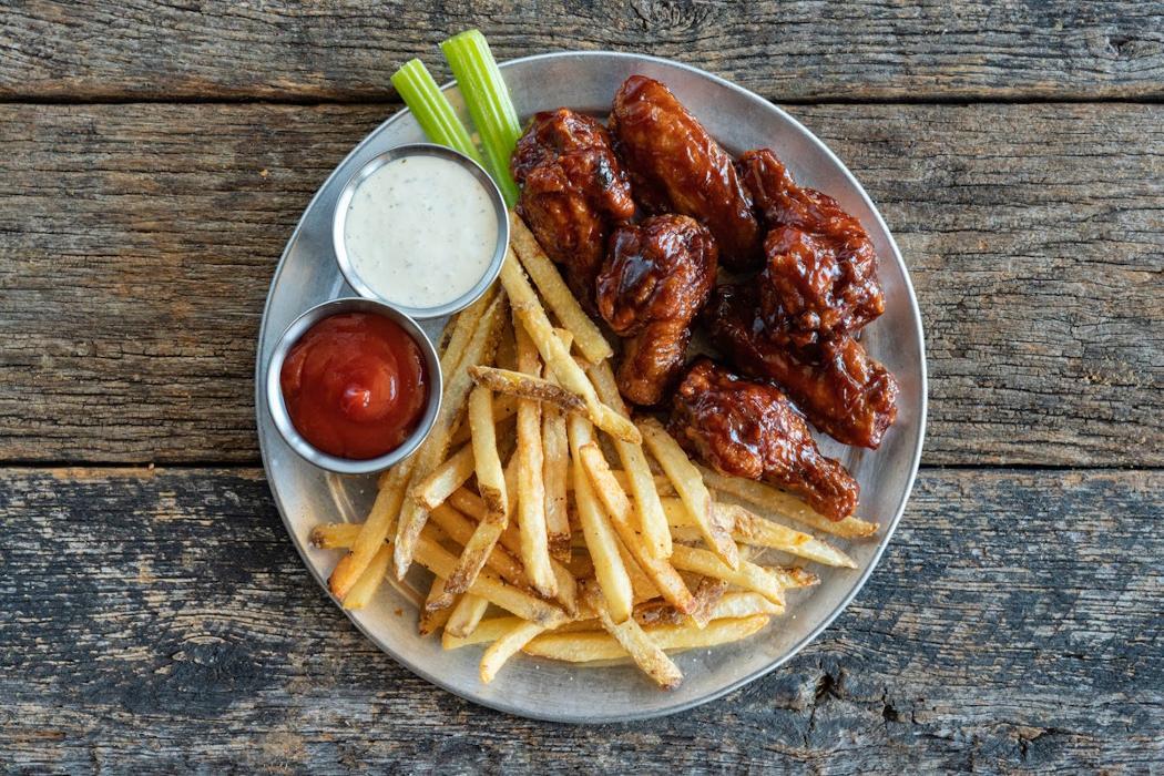 5 Traditional Wings Combo photo