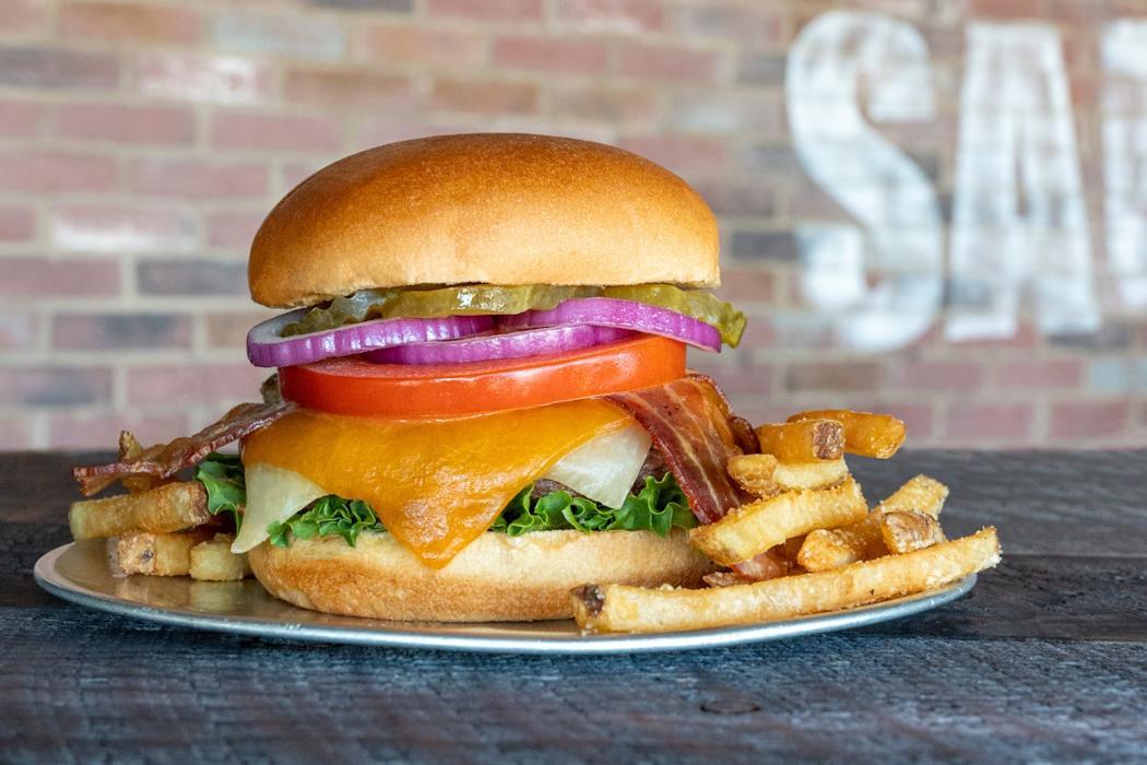 Bacon Cheeseburger* photo