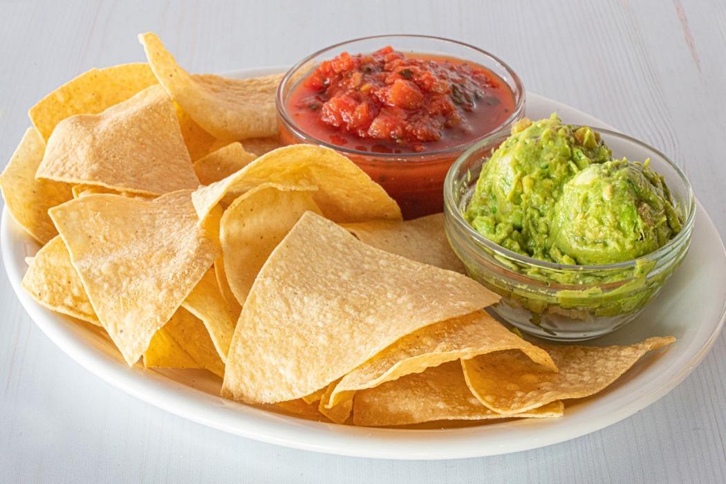 Guacamole, Chips & Salsa photo