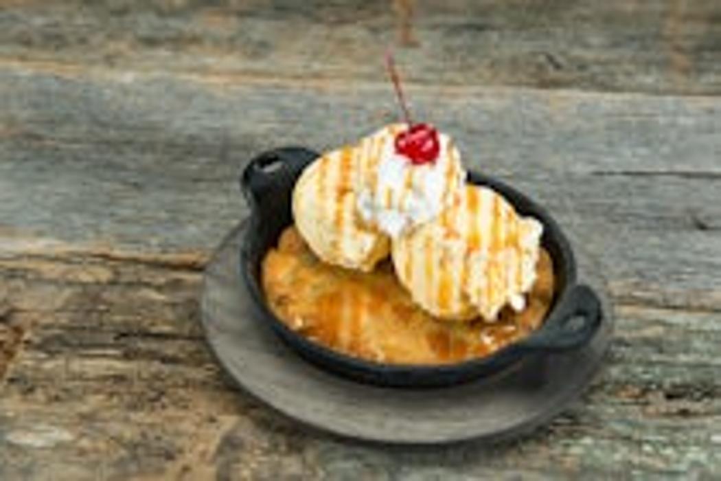 Native White Chocolate Macadamia Nut Cookie Sundae photo