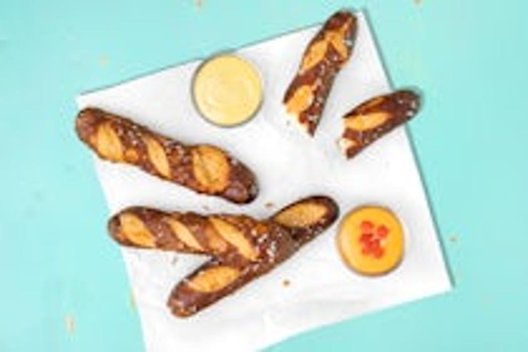 Bavarian Pretzel & Beer Cheese photo