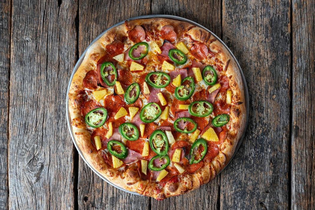 Spicy Hawaiian Pizza photo