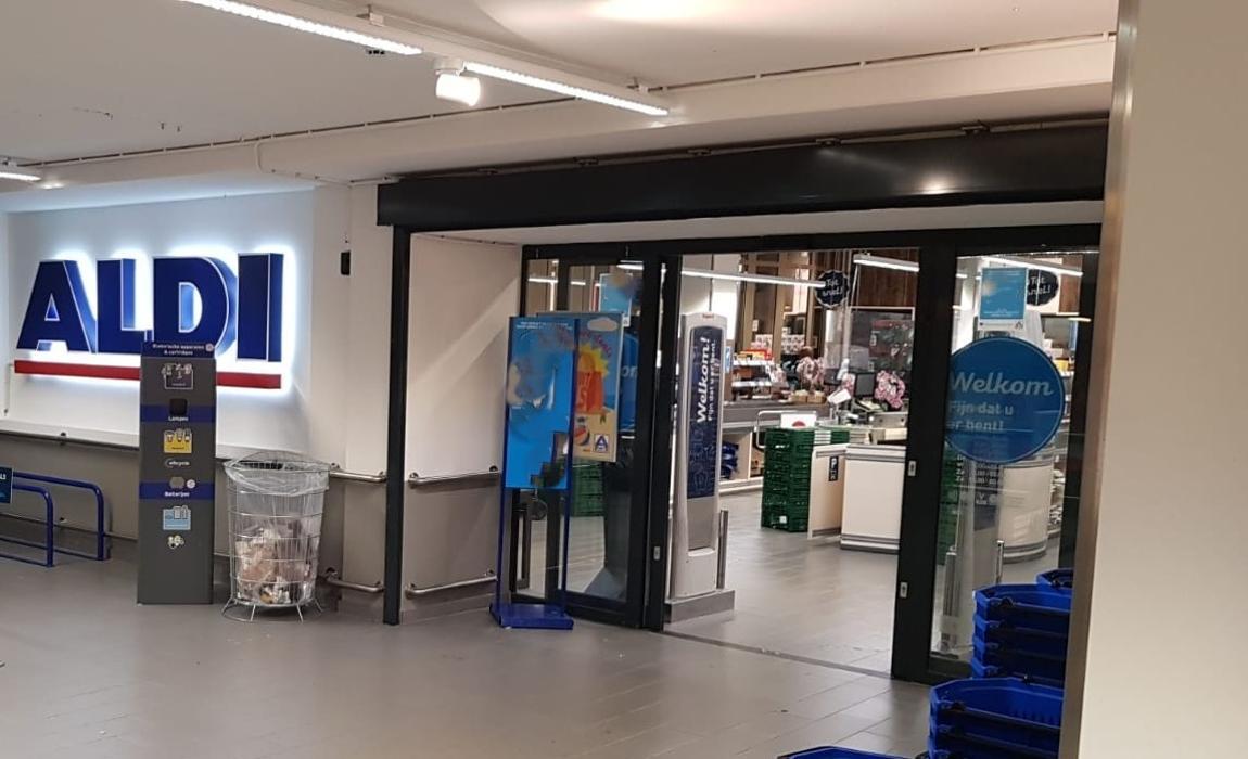 store photos