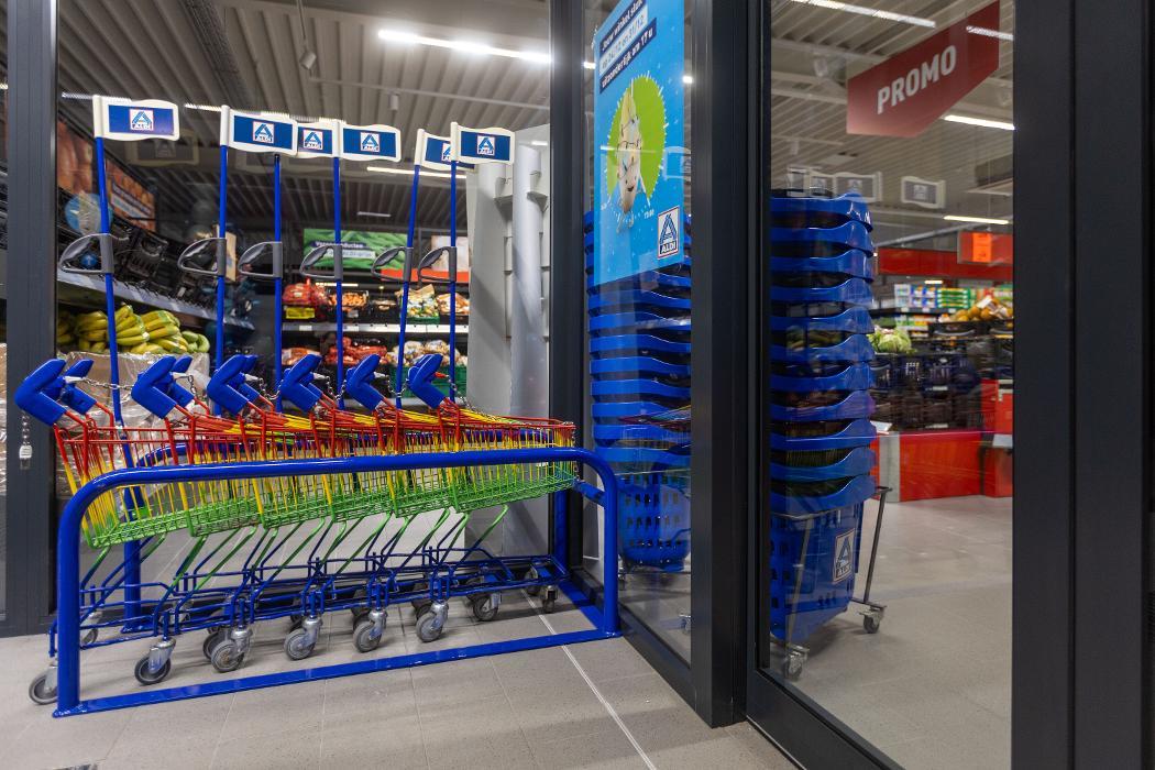 store photos