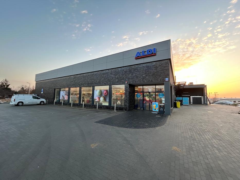 store photos