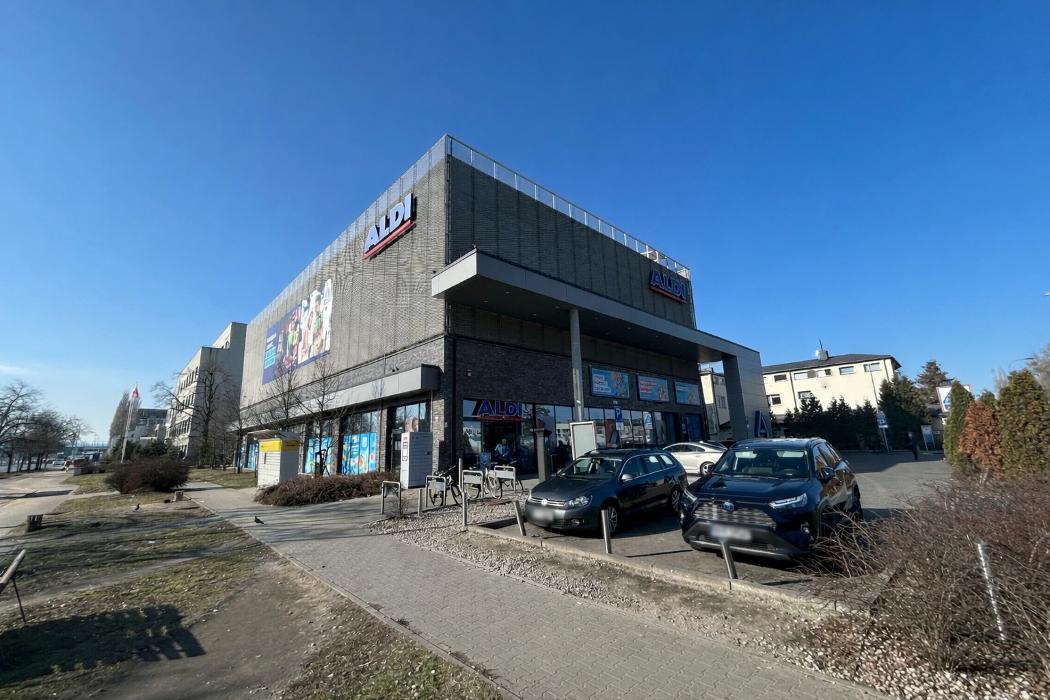 store photos