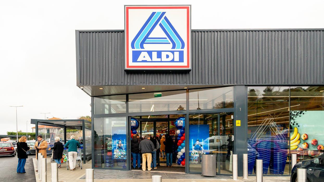 store photos