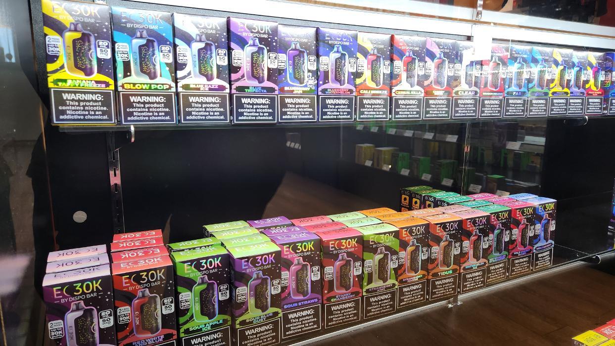 local vape store discounts and Smoke Shop Tucson Triple Berry Ice RAZ 3 AED Cost Increase April 2026 Choose Pod Resistance::0.6/0.8 Ohm