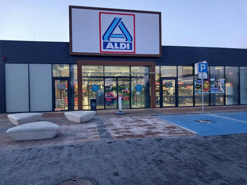 store photos