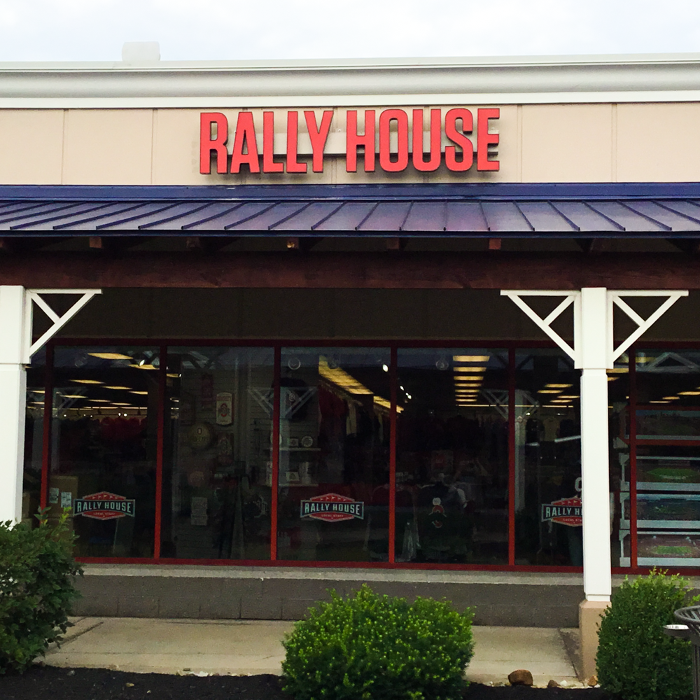 Rally House Summit Mall