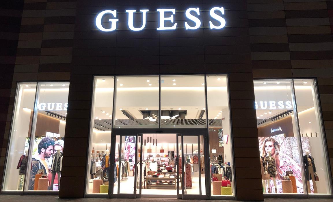 Guess abbigliamento parco outlet leonardo